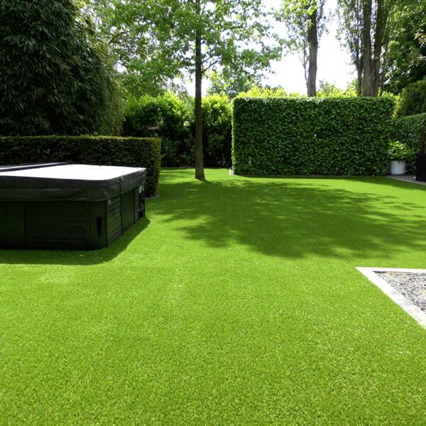 Afgewerkte-tuin-met-Comfort-35-S_web
